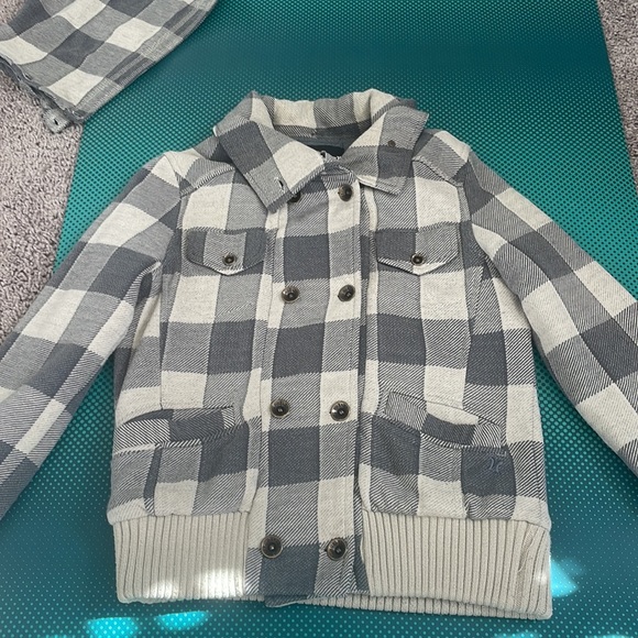 Early 2000s Hurley Plaid insulated jacket with removable hood SMALL - Picture 5 of 10